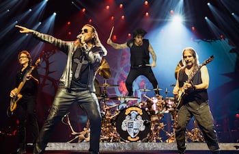 Con más de cuatro décadas de experiencia sobre los escenarios, Fher Olvera, vocalista de la banda mexicana Maná, reconoce que abrir el Mundial de fútbol 2026 en México representa un momento inédito en su carrera y espera que este encuentro de miles de millones de personas sirva para promover la paz frente a la guerra.