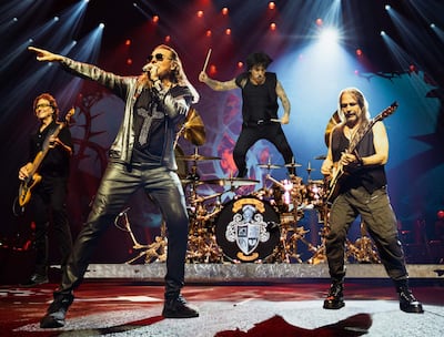 Con más de cuatro décadas de experiencia sobre los escenarios, Fher Olvera, vocalista de la banda mexicana Maná, reconoce que abrir el Mundial de fútbol 2026 en México representa un momento inédito en su carrera y espera que este encuentro de miles de millones de personas sirva para promover la paz frente a la guerra.