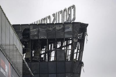 Así quedó el Crocus City Hall de la ciudad de Krasnogorsk tras la brutal masacre y explosiones cometidas por cuatro hombres ayer.