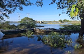 Técnicos de Hidrología de la Central Hidroeléctrica Yacyretá descartaron un pico de crecida del río Paraná para lo que resta de septiembre en zona de Ayolas.