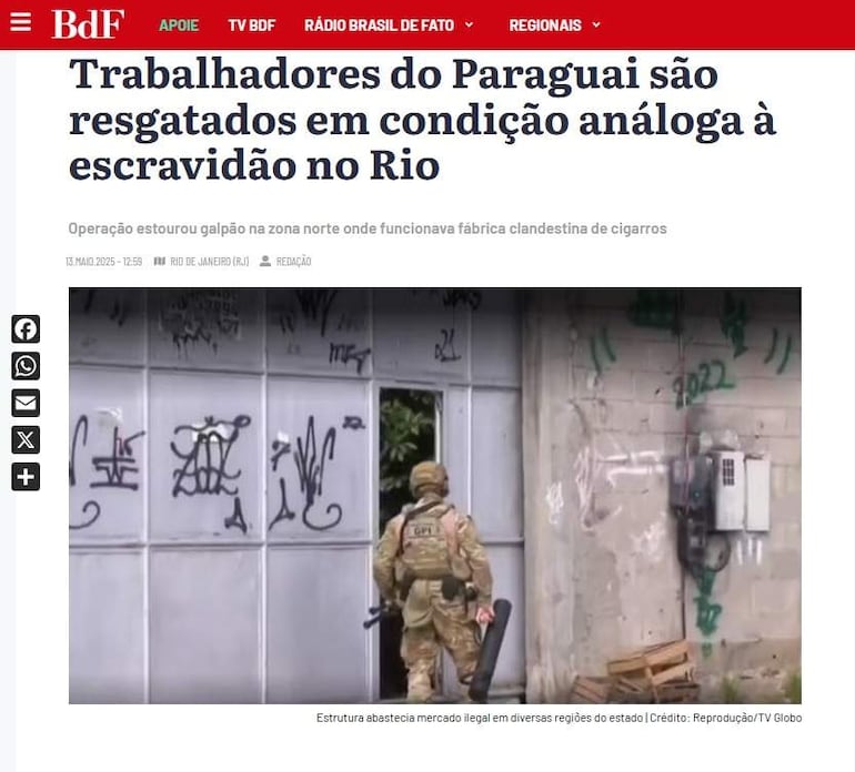 Agente de seguridad en uniforme kaki y mochila táctica, frente a un galpón con grafitis, preparando una intervención.