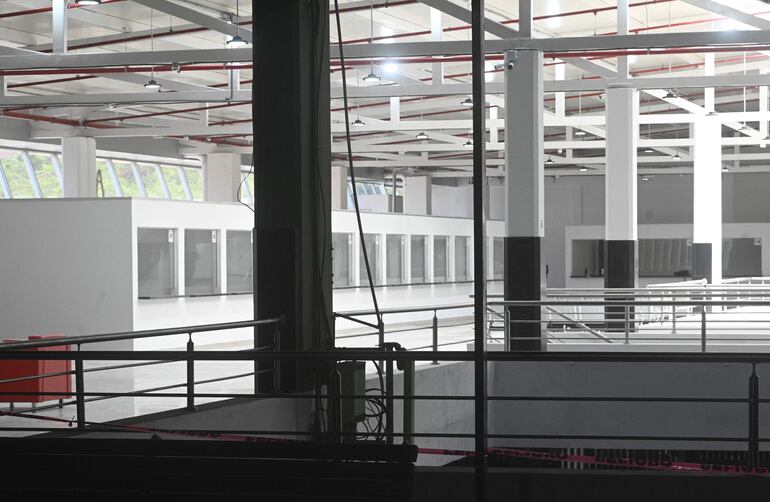 El nuevo bloque, recientemente inaugurado, sigue sin ser utilizado. 