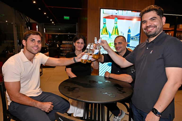 Bajo el concepto global “Tomorrow’s Favorite Beer”, Miller Ultra propone disfrutar plenamente el presente y mantener el equilibrio para el día siguiente.
