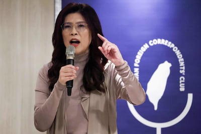 La presidenta del Kuomintang (KMT), el principal partido de la oposición de Taiwán, Cheng Li-wun, aceptó una invitación de China para una visita oficial que comenzaría mañana.