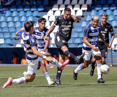 Hermes David Villalba (34 años) sobresale por su eficiencia defensiva y su proyección al ataque, principalmente para las acciones de pelota parada.