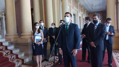 El jefe del Gabinete Civil,  Hernán Huttemann.