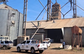 El hecho ocurrió en un elevador de granos ubicado en el distrito de Yguazú, donde un trabajador cayó a un pozo de aproximadamente 9 metros de profundidad.