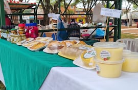 En la plaza Boquerón de la ciudad de San Juan Bautista, Misiones, realizaron la feria granjera "de la huerta a tu mesa".
