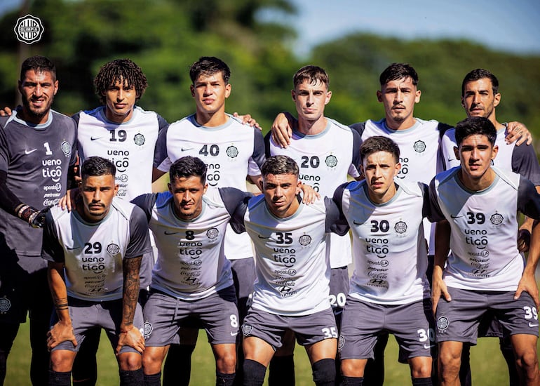 El equipo de Olimpia en el segundo encuentro amistoso. (@elClubOlimpia)