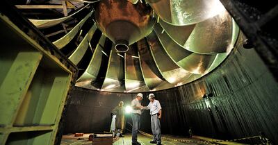 La tasa de aprovechamiento local de la energía de Itaipú, 41 años después de la entrada en operación de sus primeras unidades, apenas despega del 30%.