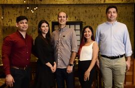 Diego Irachet, subgerente de gastronomía de NGO; Fabiana Demonte, brand manager; Nicolás Centurión, chef corporativo; Ninfa Morales, vendedora y Alfredo Macedo, vendedor.