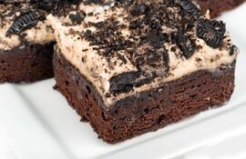 Brownie con Oreo.
