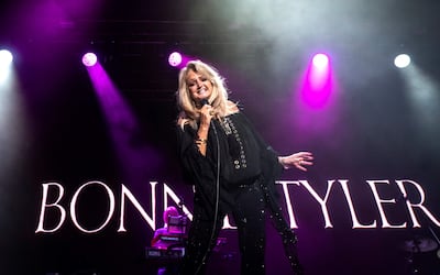 Fotografía de archivo, tomada en Santander el 09/08/2021, de la cantante galesa Bonnie Tyler, conocida sobre todo por su éxito 'Total Eclipse of the Heart', que ha muerto este jueves a los 75 años, según un comunicado publicado en su página web.