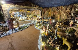 Tradicional pesebre gigante de la familia Sánchez, en la ciudad de Itauguá.