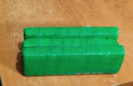 Tres paquetes de poco menos de un kilo cada uno se encontró en una garita del Penal de Tacumbú. El hallazgo fue reportado por los propios guardiacárceles.