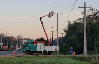 La demanda de energía eléctrica crece, también la infraestructura de transmisión de electricidad, pero la rentabilidad de la ANDE es negativa hace cuatro años