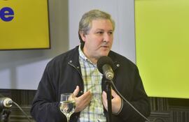 Rafael Filizzola, senador del Partido Demócrata Progresista (PDP) en los estudios de ABC Cardinal este sábado.