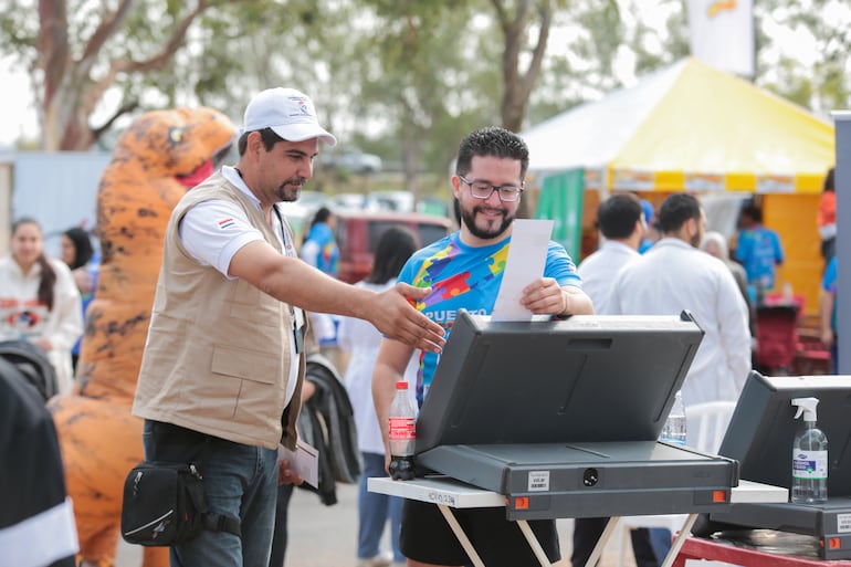 Máquinas de votación, Justicia Electoral, Elecciones Paraguay 2023