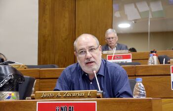 El exdiputado y exgobernador de Alto Paraná Justo Zacarías Irún (ANR) fue anunciado por Santiago Peña como director de Itaipú.