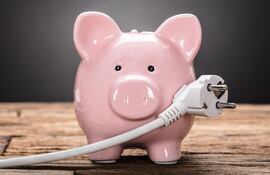 Alcancía con enchufe