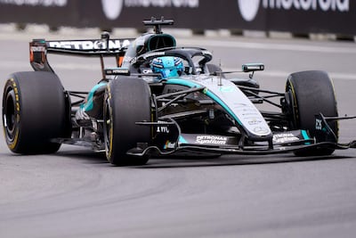 George Russell, imbatible hasta aquí en Montreal ("pole" y triunfo en la carrera sprint), consiguió otra "pole" y partirá primero mañana en GP de Canadá.