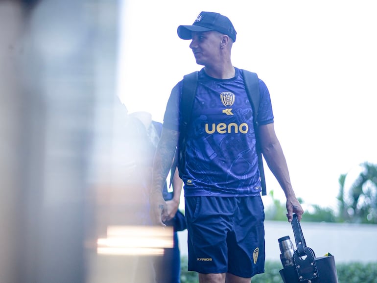 Sportivo Luqueño llegó a Ciudad del Este para disputar la fecha 10 del torneo Clausura 2025 de la Primera División de Paraguay frente a Olimpia en el estadio Antonio Aranda.