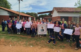La Escuela Básica Nº 1693 Adela Speratti de la comunidad Almeida de Guayaybí, se encuentra paralizada desde ayer