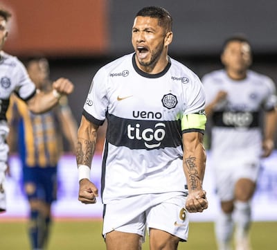 Richard Ortiz Bustos (22 de mayo de 1990), capitán de Olimpia.