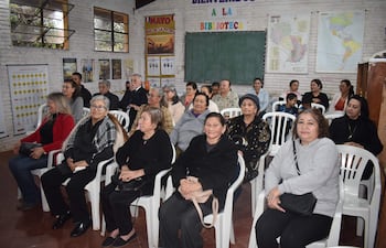 Descendientes de excombatientes de la guerra del chaco de la comapñia Guaica participaron del acto de homanaje a los heroes
