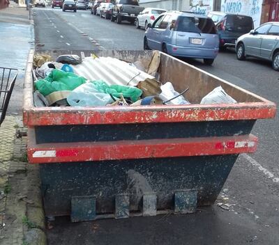 Distribuidores de materiales denuncian la monopolización del servicio de recolección de escombros. Imágen ilustrativa.