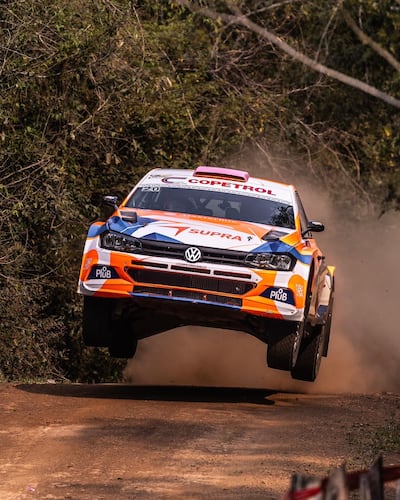 Agustín Alonso se impuso en la PE2, Yerbatera San Miguel a Virgen del Rosario y descontó 3,1 segundos con relación al líder, Alejandro Galanti (Foto: Copetrol Rally Team, Facebook).