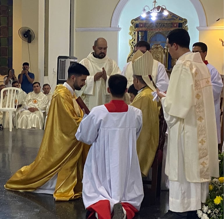 Ordenan sacerdote a joven salesiano en Concepción
