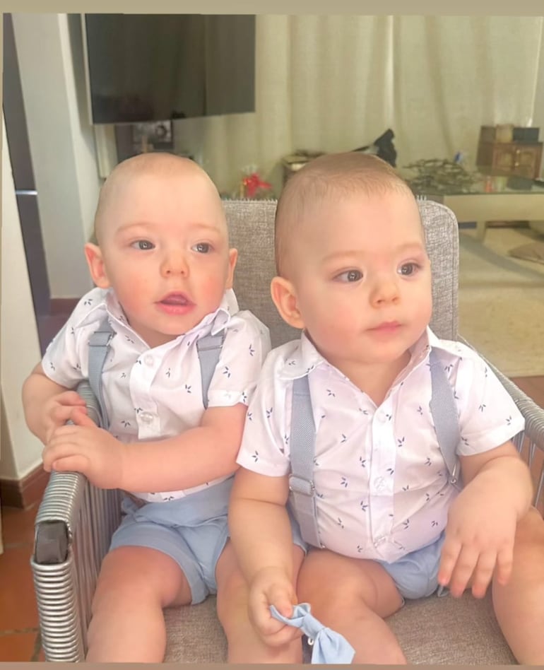 ¡Divinos! Los mellis cumpleañeros Didier y Christian Dumot López. (Captura de la historia de Instagram de Sanie López Garelli)
