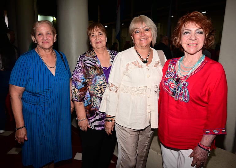 Graciela Benítez, María Asunción Cáceres, Marita Mimbela y Nilda Mongelós. 