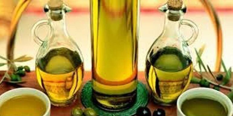 El aceite de soja y de oliva se recomienda utilizar preferentemente crudo para condimentar las ensaladas.