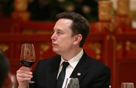 Elon Musk, CEO de Tesla y SpaceX, durante un banquete de estado en honor del presidente estadounidense Donald Trump y el presidente chino Xi Jinping en el Gran Salón del Pueblo en Pekín el 14 de mayo de 2026.