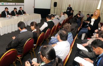 Seminario del Sector Eléctrico Paraguayo (SESEP) de años anteriores.