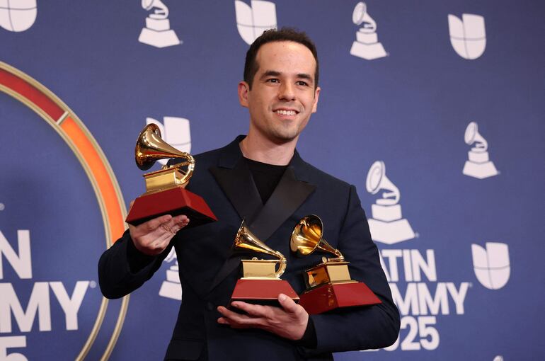 El compositor y productor mexicano Edgar Barrera también se alzó con varios gramófonos a lo largo de la ceremonia.