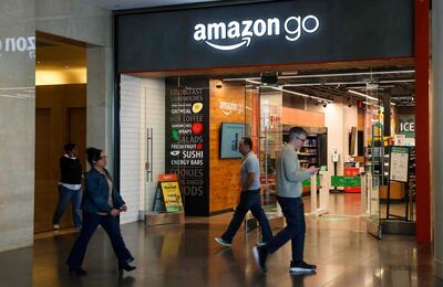 Amazon anunció este jueves unos beneficios netos de 17.127 millones de dólares.