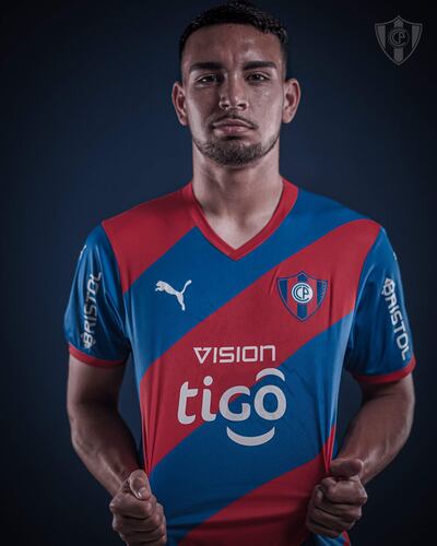 Fabrizio José Peralta (21 años) defenderá la casaca azulgrana durante tres años más.