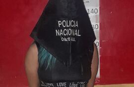 Esta mujer fue detenida tras un altercado en el que provocó una herida con un arma cortante.