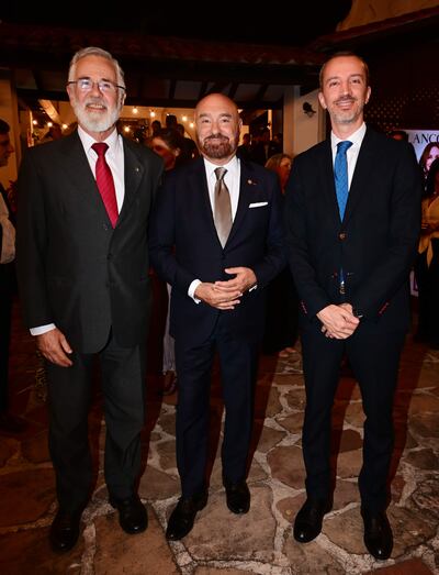 José Antonio Marcondes de Carvalho, embajador de Brasil, Pierre Christian Soccoja, embajador de Francia y Javier Parrondo, embajador de España. 