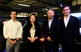 Camilo Carrizosa, Bárbara Huang, Miguel Carrizosa y Pablo Pascuali.