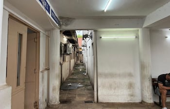 El Hospital Regional de Caacupé evidencia un preocupante estado de abandono que afecta directamente la atención a los pacientes.