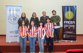 La delegación paraguaya que va a la Olimpiada Iberoamericana de Biología (OIAB).