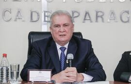 Emiliano Rolón, fiscal general del Estado.