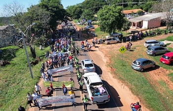 Docentes anuncian movilización y posible cierre de rutas en San Pedro, mientras universitarios optan por protesta pasiva