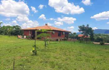 Vivienda de la pareja alemana asaltada días atrás en Independencia, Guairá.