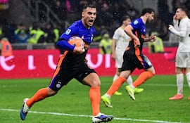 El argentino Lautaro Martínez celebra a todo pulmón su gol, que fue para el 2-2 parcial de Inter contra Pisa. (AFP)