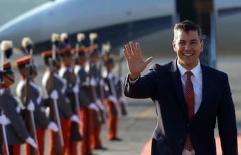El presidente Santiago Peña hasta finales de mayo completó 9 viajes, solo correspondiente a 2025.